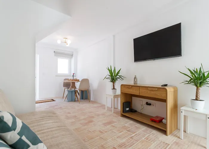 Alma Marina 度假居 *